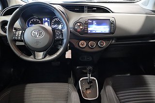 Halvkombi Toyota Yaris 12 av 21