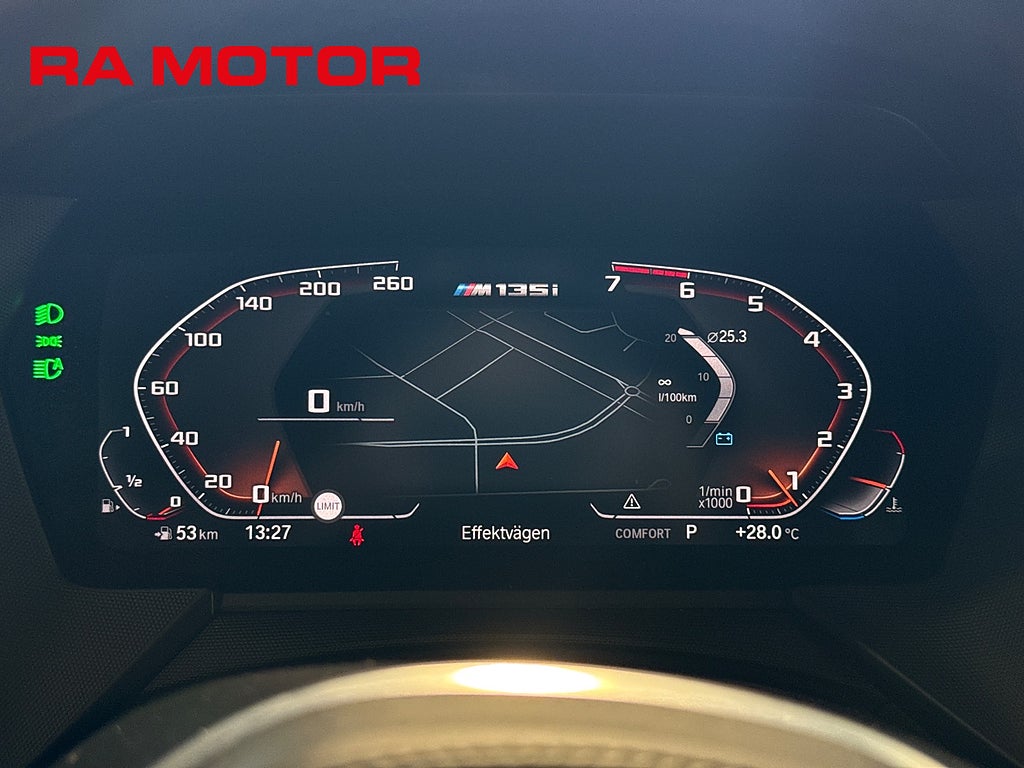 BMW M135i xDrive 306hk M Sport| Pano | H/K | Skalstolar | Adaptiv