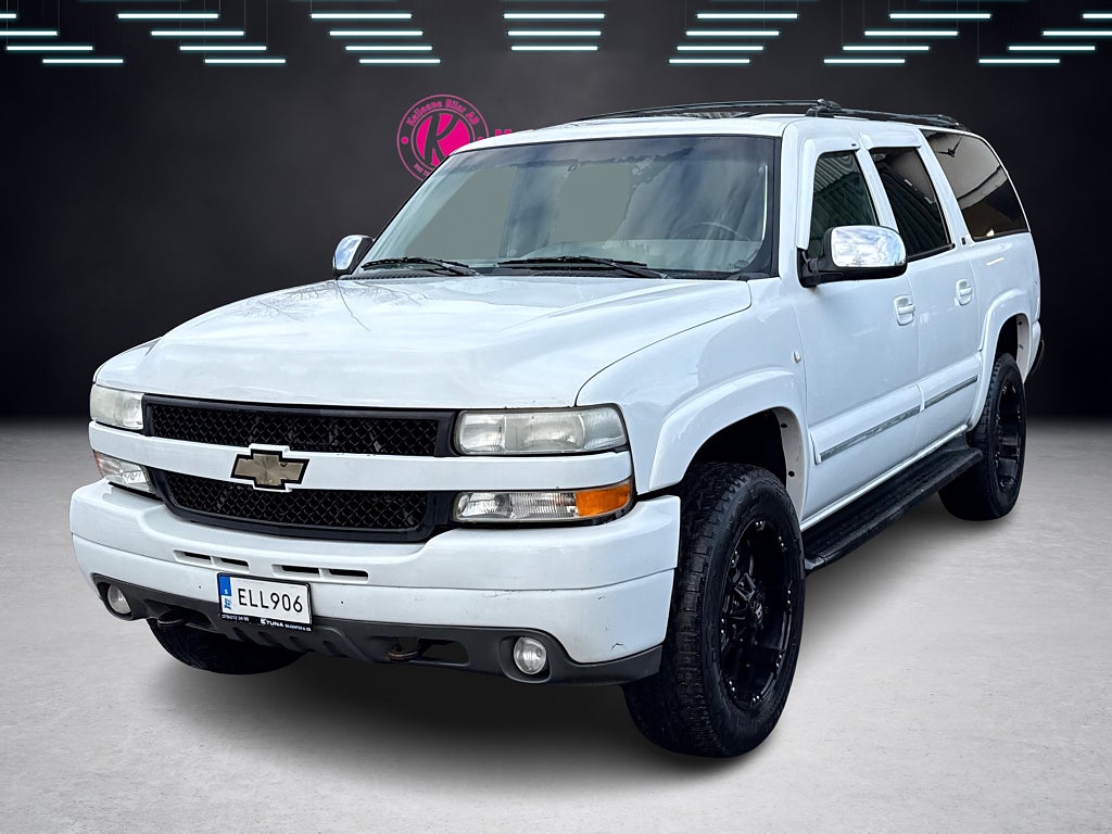 Chevrolet Suburban 2500 8.1 V8 4WD Hydra-Matic 7-Seater