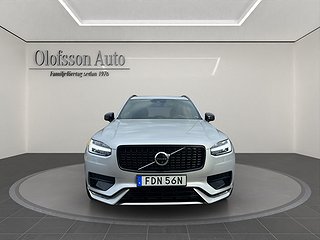 SUV Volvo XC90 2 av 4