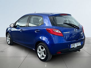 Mazda 2 5-dörrar 1.3 MZR Kiruna-körd/Motor&kupé-Värm/S&V-Däck – bild 5