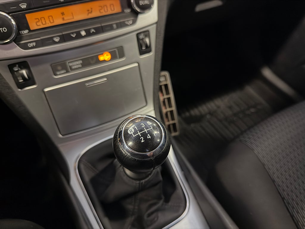 Toyota Avensis 2013 - miniatyr 14