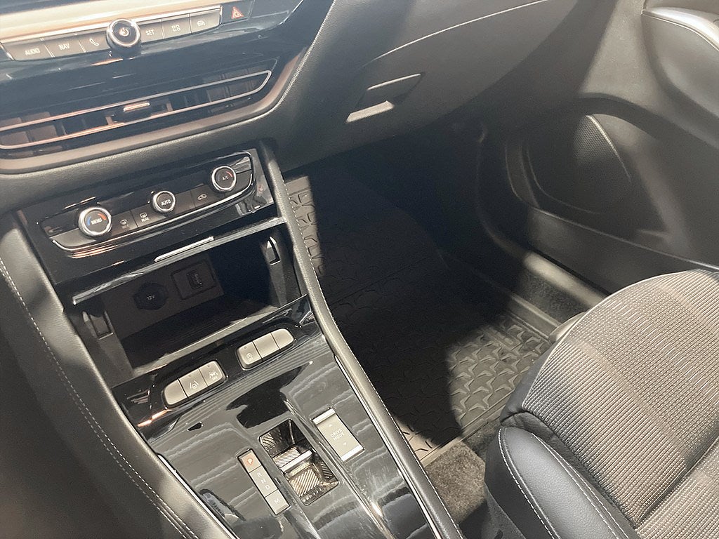 Bild på Opel Grandland GS-Line 1.2 Turbo 130hk Aut - B-KAMERA, EN ÄGARE