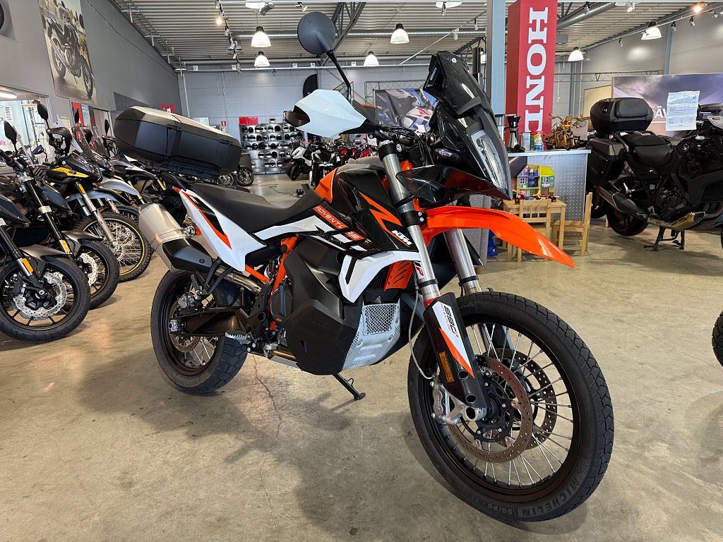 KTM 890 Adeventure R #Endast 1060mil & Techpack# 
