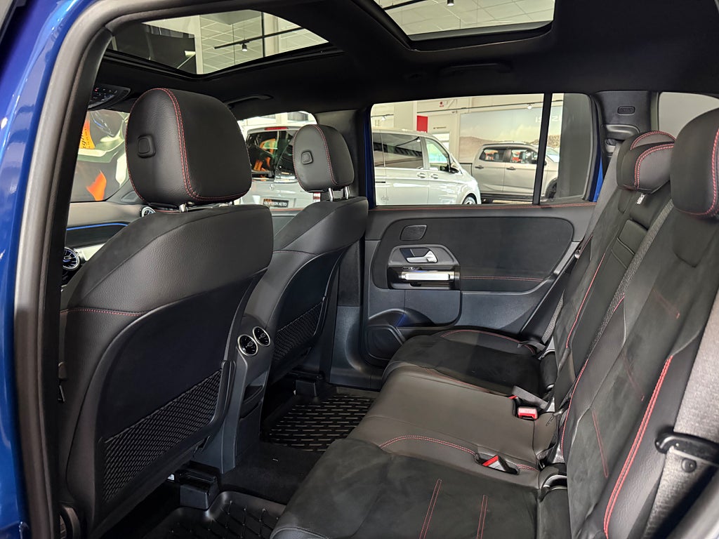 Mercedes-Benz GLB 200 AMG Premium 7 sits Värmare Glastak Drag - bild 8