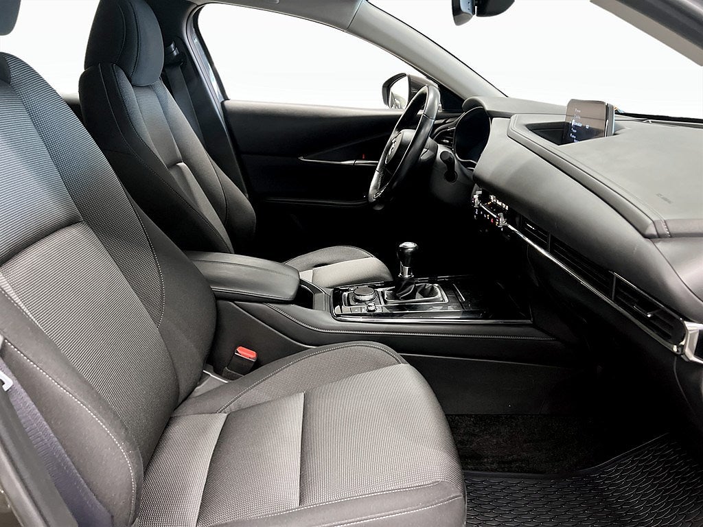 Bild på Mazda CX-30 2.0 Sky 150hk - B-KAMERA, RATTVÄRME