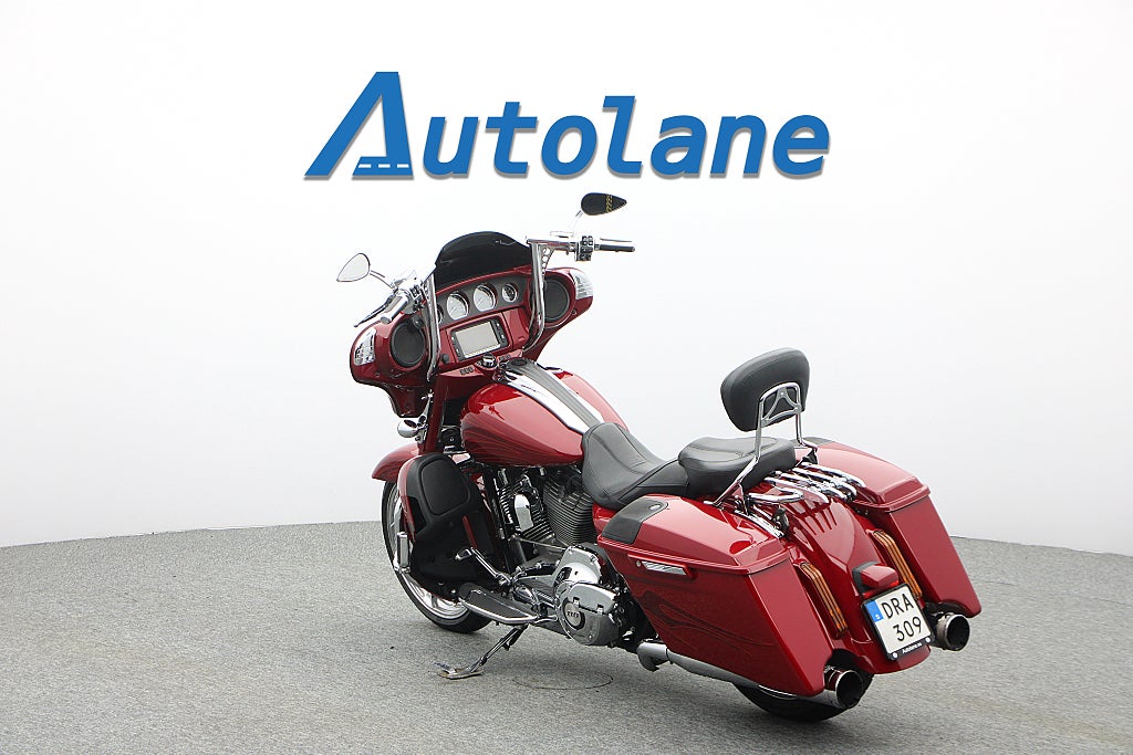 Harley-Davidson Street Glide CVO* Sommarkampanj 4,99%