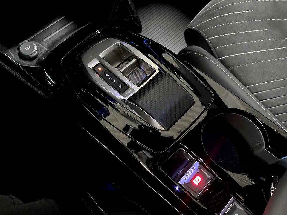 Bild på Peugeot 2008 GT Hybrid 145hk Aut B-KAMERA CARPLAY