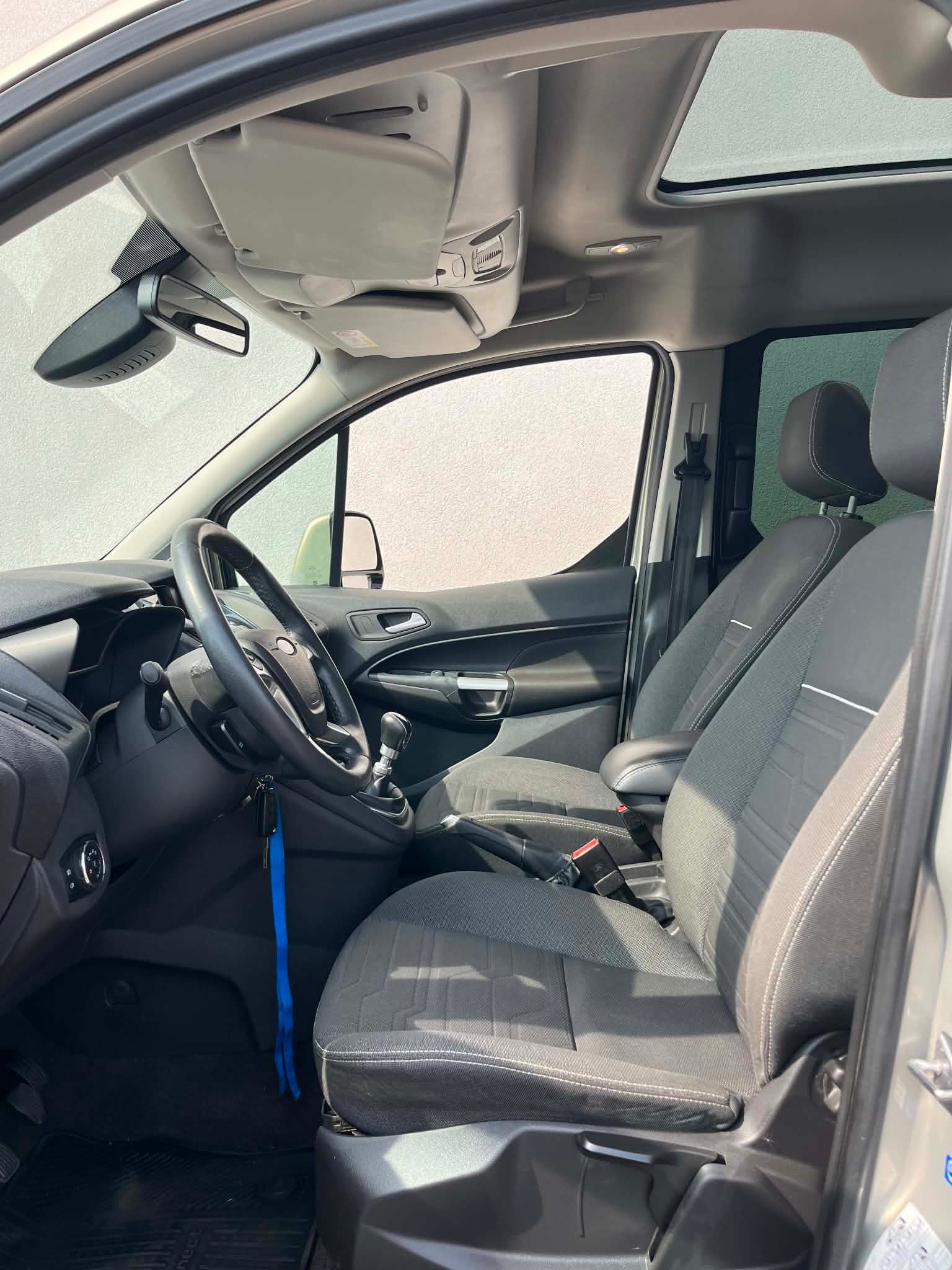 Ford Tourneo Connect 2015, bild 7/48