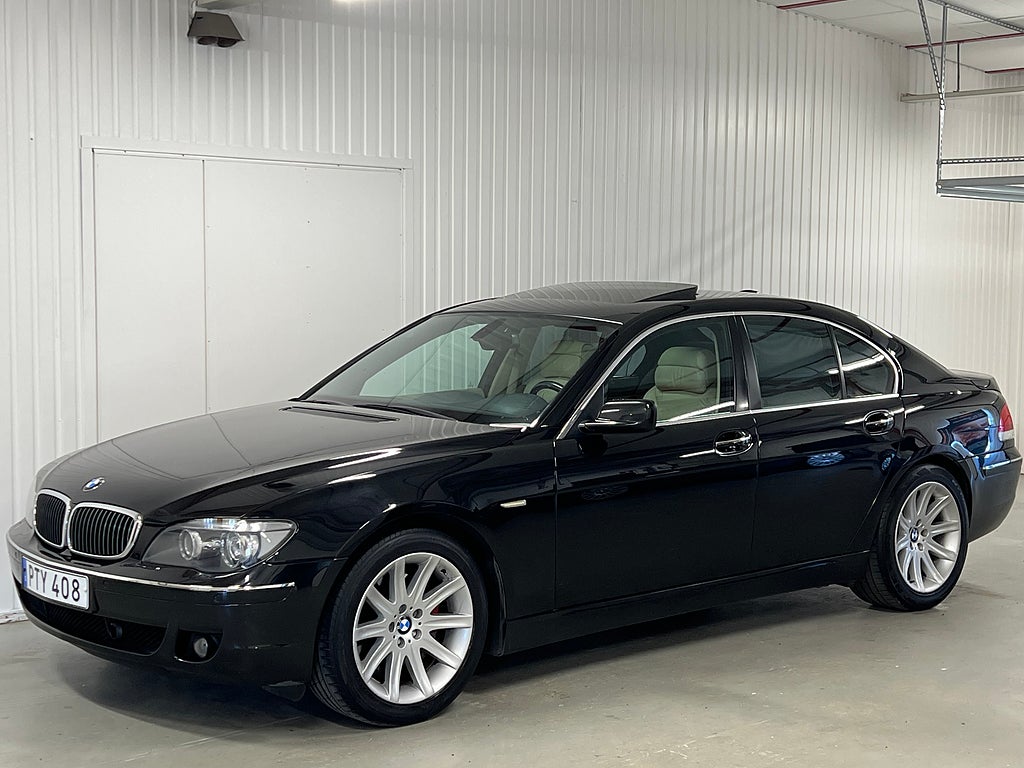 BMW 750 Svensksåld Tacklucka Softclose Navi Nybesiktigad 