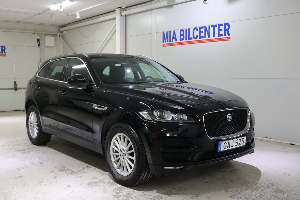 Jaguar F-Pace 20d 180HK AWD 1års Garanti / AppCarplay / Fullservad 