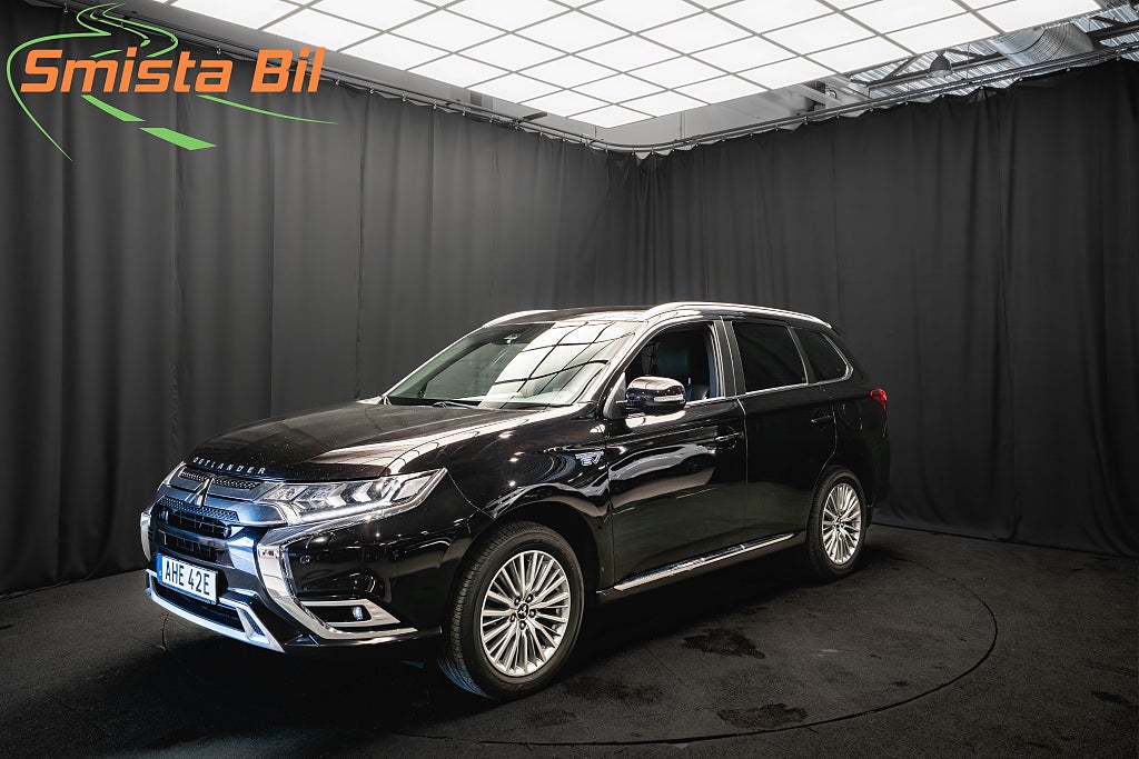 Mitsubishi Outlander PHEV Plug-in AWD BUSINESS X LÄDER DRAG 360 ELSTOL 224hk