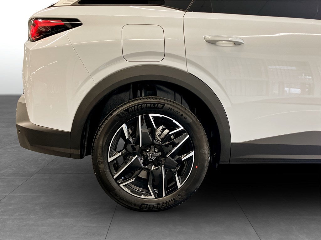 Bild på Peugeot 5008 GT Hybrid 145hk Aut - NYA VINTERHJUL INGÅR!