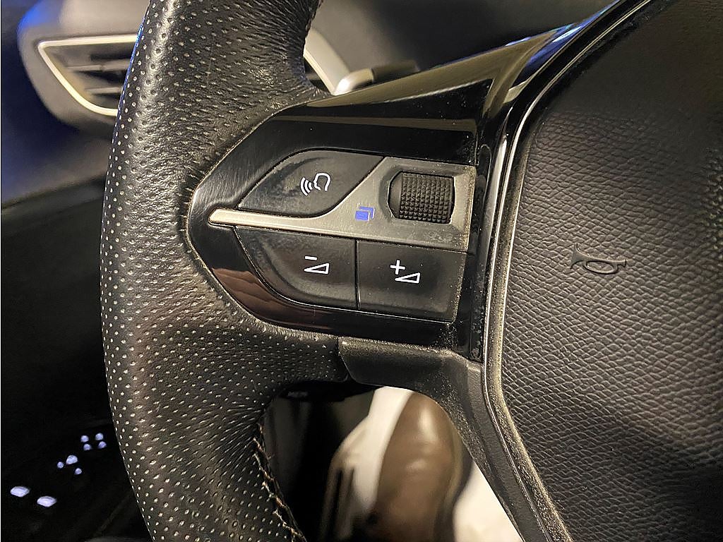 Bild på Peugeot 3008 GT 2.0 BHDi 180hk Aut - PANORAMA, SKINN