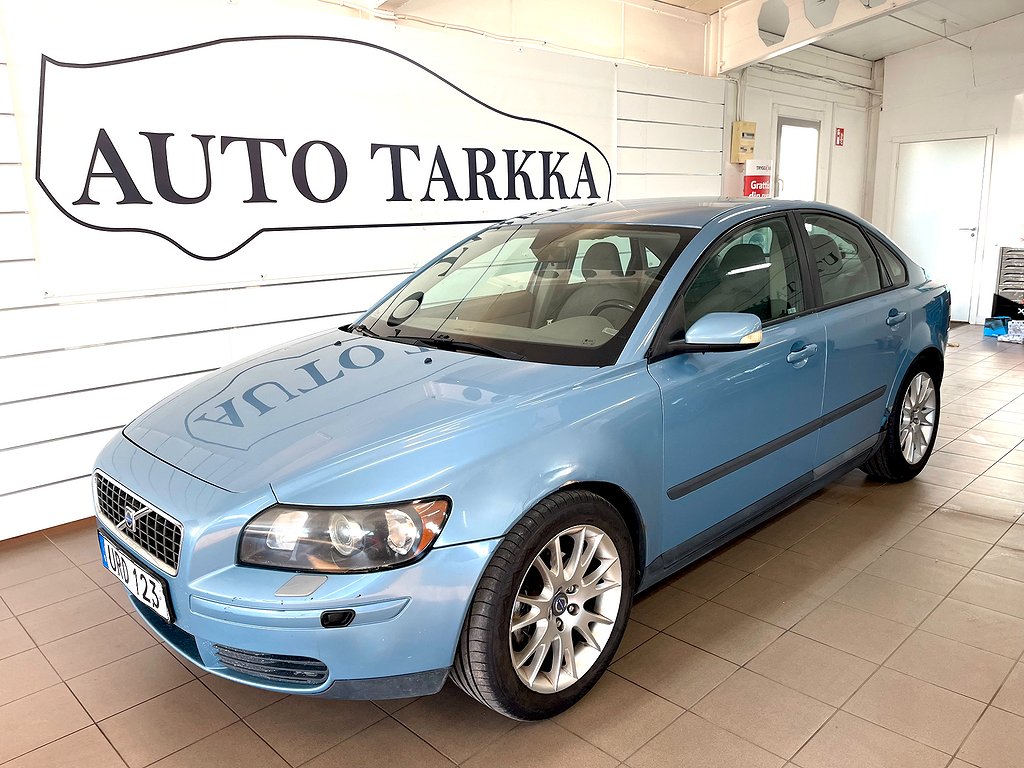 Volvo S40 2.4 140hk Nybesiktigad