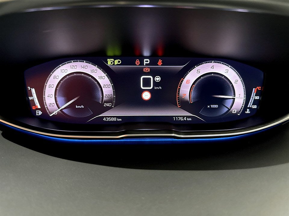 Bild på Peugeot 3008 GT 1.2 PT 130hk Aut - B-KAMERA,NAVI,CARPLAY