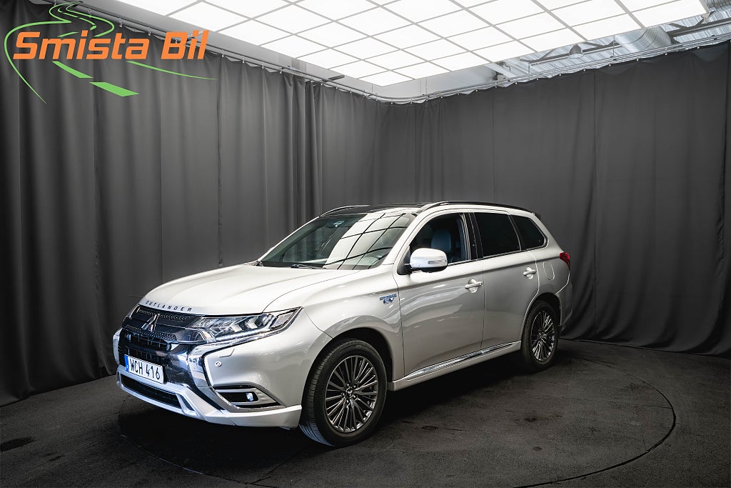Mitsubishi Outlander PHEV Plug-in AWD S-Edition PANO DRAG LÄDER 360° ELSTOL