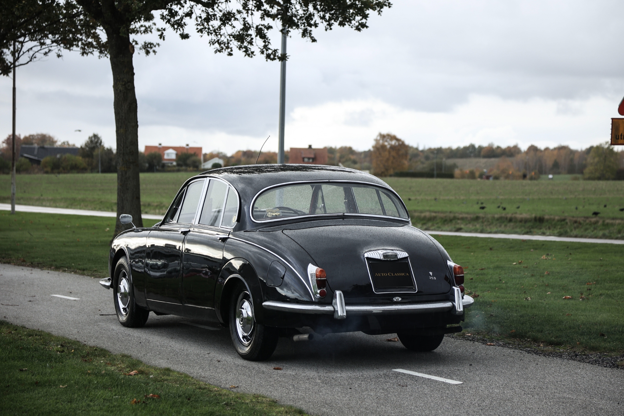 Daimler 2.5 Litre V8 Saloon 1968, bild 7/31