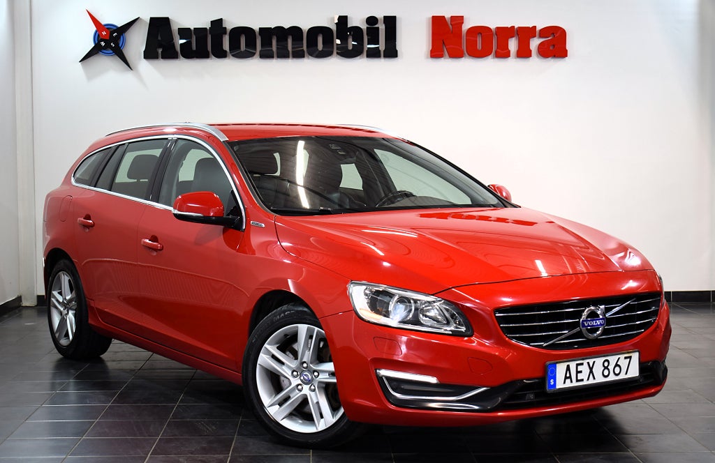 Volvo V60 D6 Plug-in Hybrid AWD Summum Drag/Skinn/Entry/PDC
