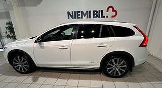 Volvo V60 Cross Country D4 Classic Summum Drag Dvärm GPS SoV