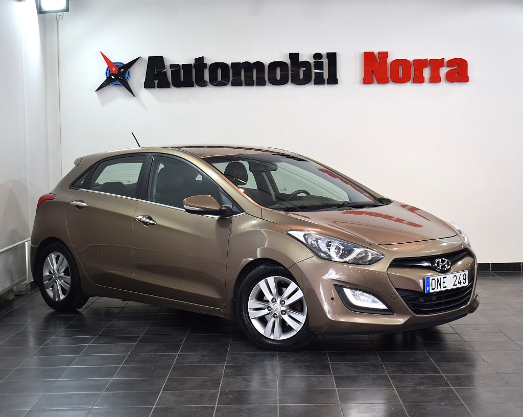 Hyundai i30 5-dörrar 1.6 CRDi Sport B-Kamera/Drag/M-värmare/PDC