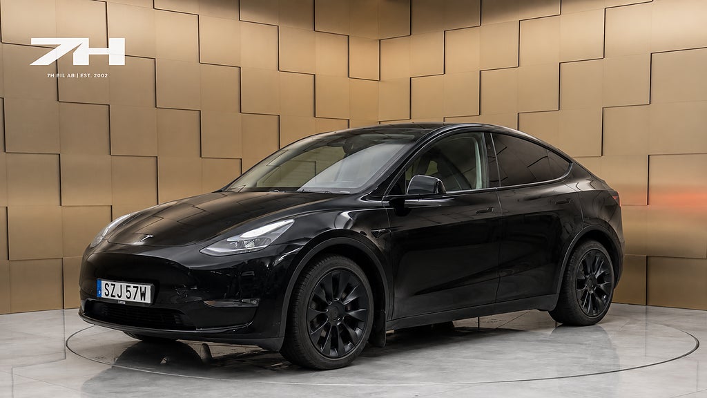 Tesla Model Y Long Range AWD / Pano / Dragkrok / 360° / 