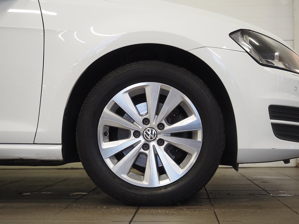 Volkswagen Golf Sportscombi 1.2 TSI 110hk Parkeringssensorer 2017