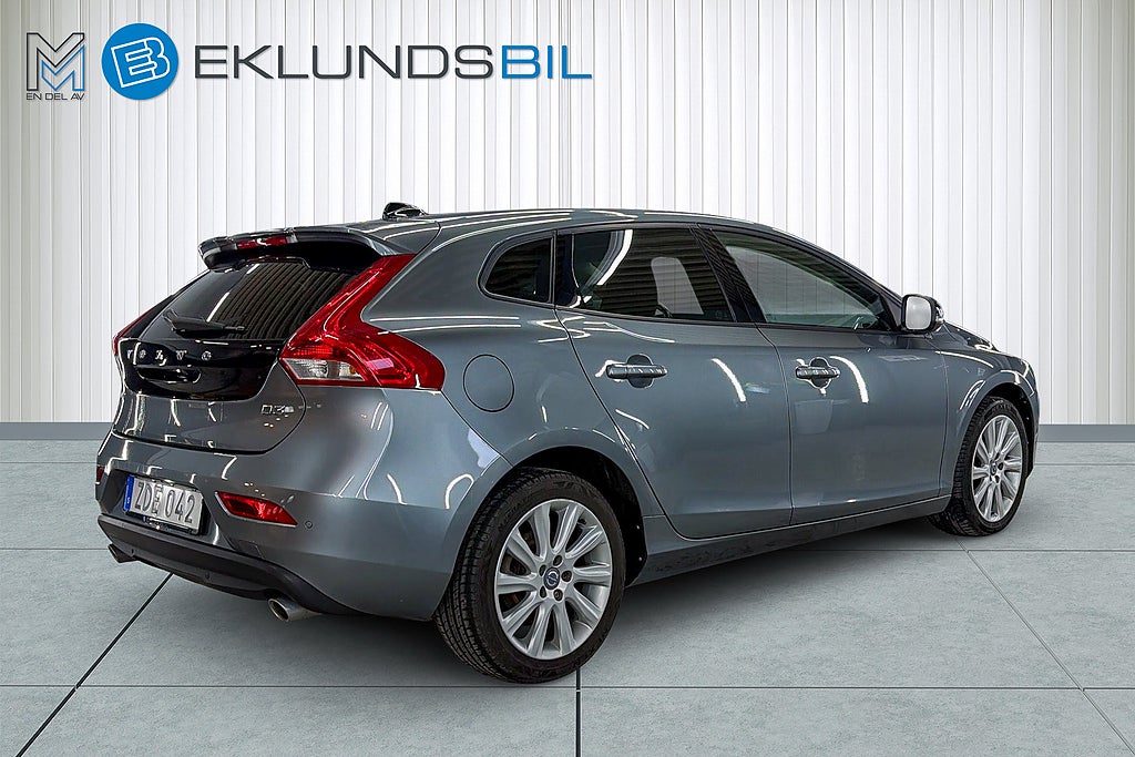 Volvo V40 2018