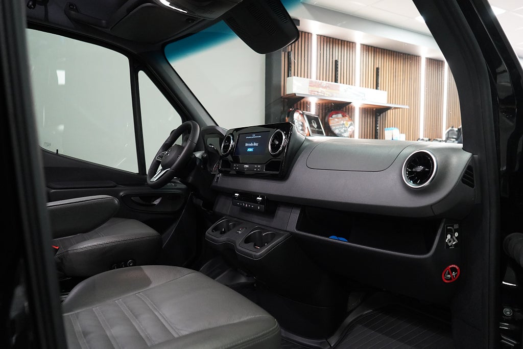 Mercedes-Benz Sprinter  2025 - miniatyr 15