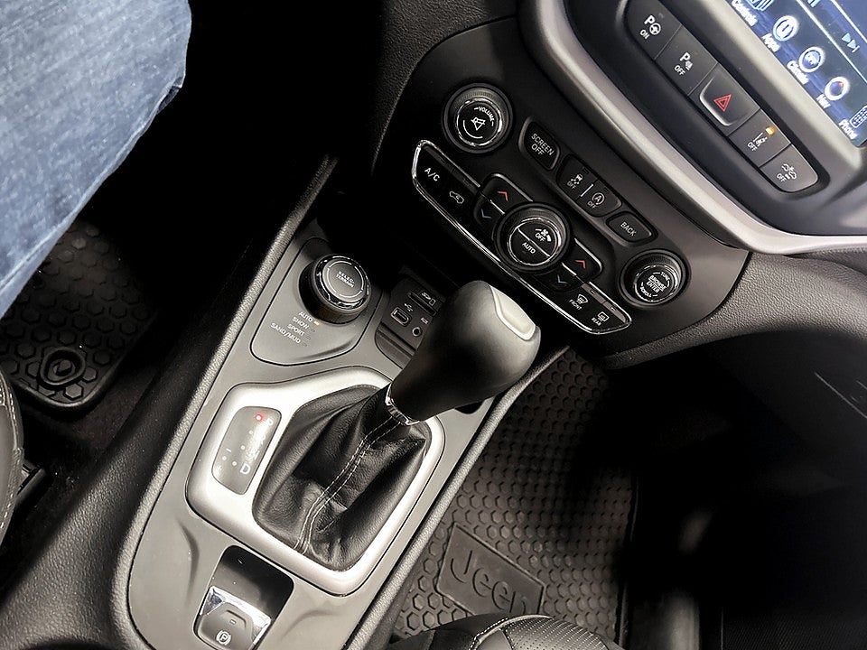 Bild på Jeep Cherokee 2.2 CRD 200hk Aut 4WD 1 ÄGARE RATTVÄRME