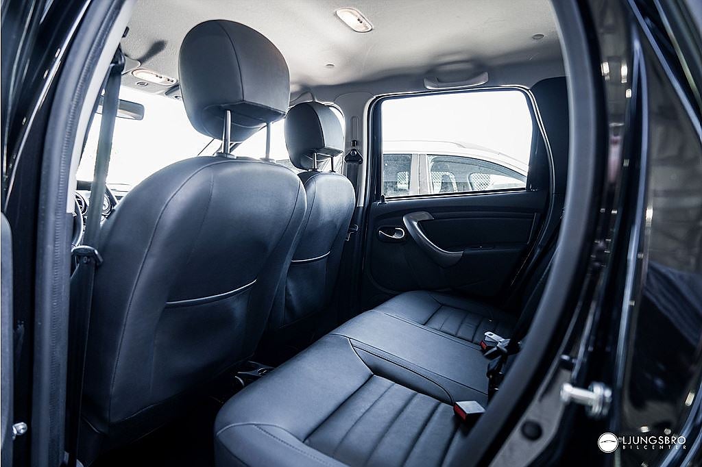 Dacia Duster 1.5 dCi EDC 109hk / Blackline / Skinn / Ny kamrem