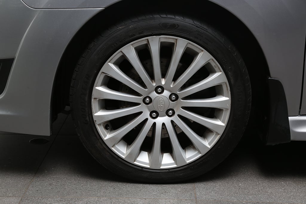 Subaru Legacy Wagon 2,5i 269hk GT 4WD Aut Extraljus Motorv Drag 2010