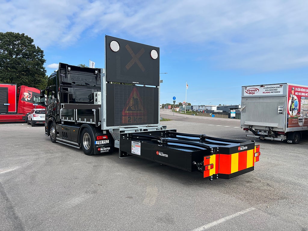 Scania P320 4x2 Hybrid TMA Bil Berlex & Verdegro