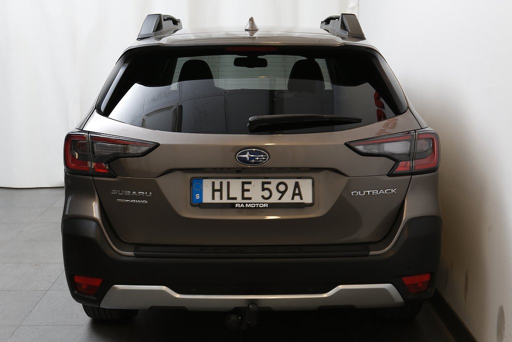 Subaru Outback 2,5i 169hk XFuel Limited AWD Skinn Navi Drag 2021