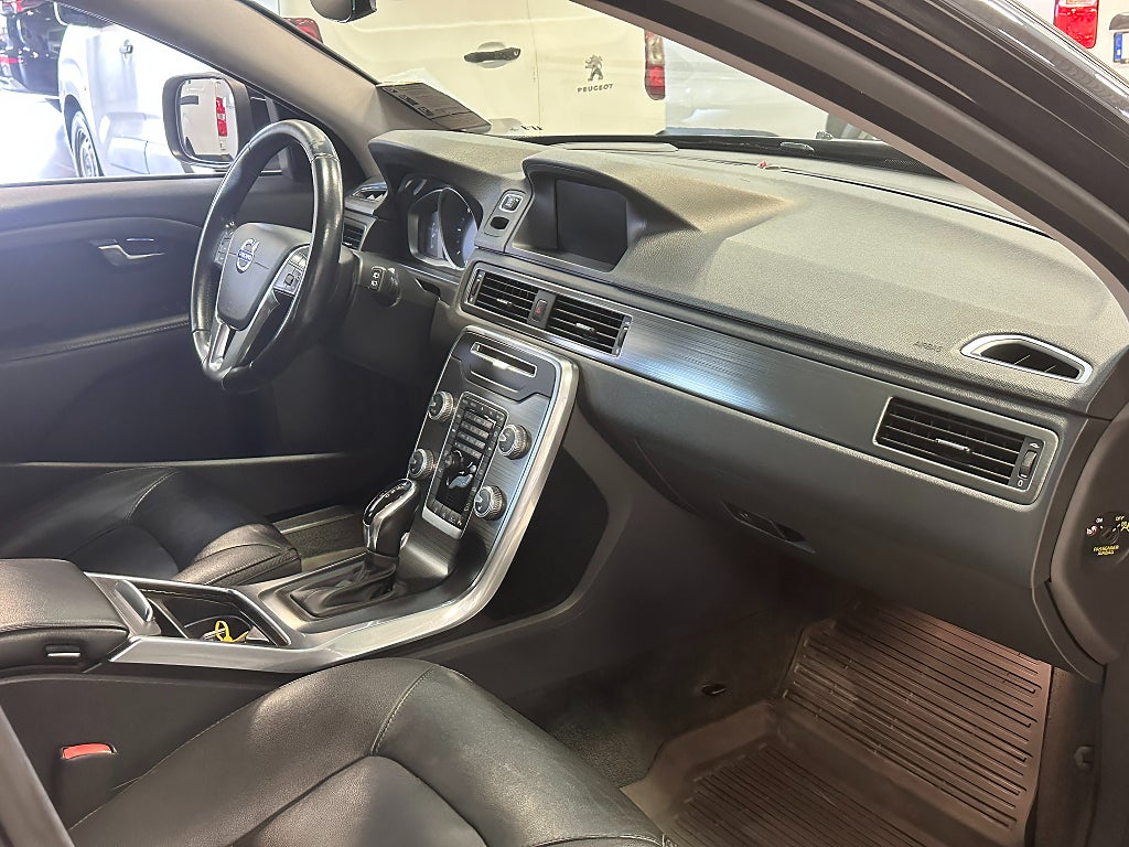 Volvo XC70 D4 AWD Geartronic Summum Dragkrok thumbnail