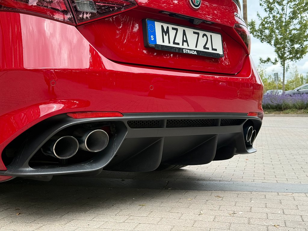 Alfa Romeo Giulia Quadrifoglio Automatisk, 8-trinn, 510ps, 2019
