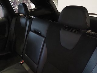 SUV Volvo XC60 17 av 27