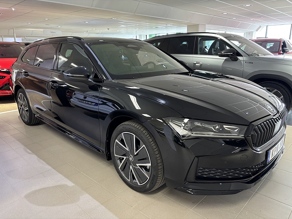 Skoda Superb Combi SPORTLINE 1,5 TSI IV 204 HK *Lagerbil*