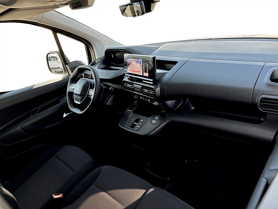Bild på Peugeot Partner Plus 130hk Aut L2 - EDITION! SERVICE & V-HJUL INGÅR!