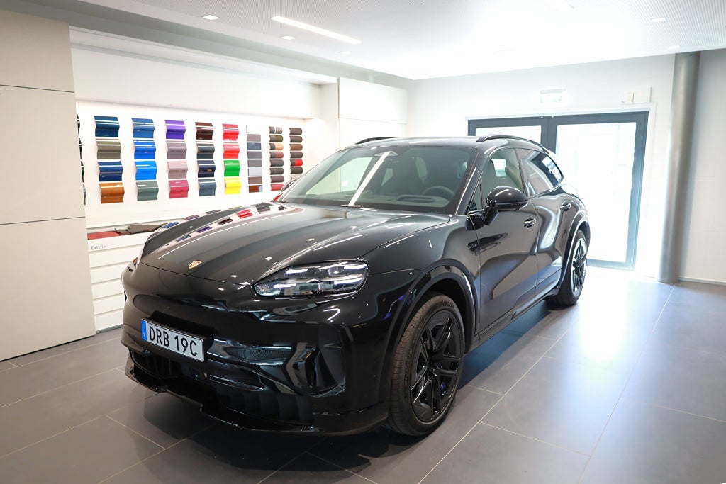 Porsche Cayenne Electric