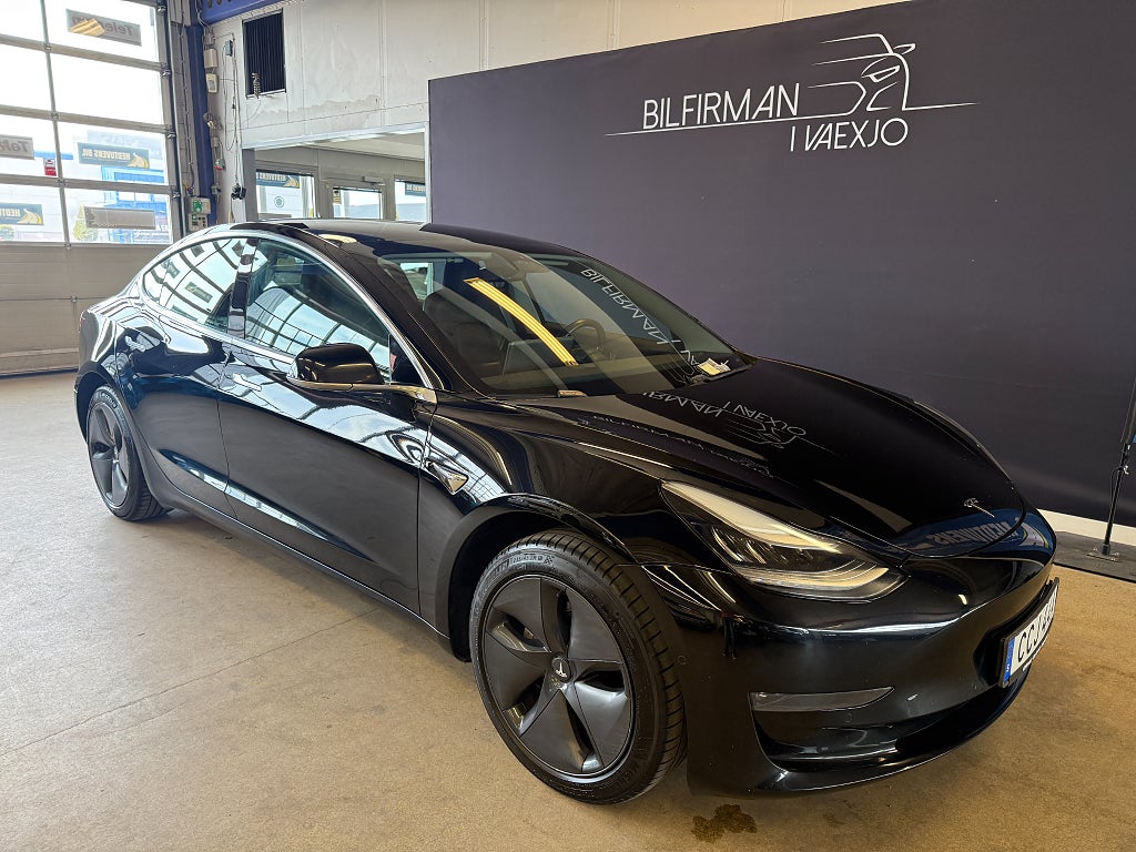 Tesla Model 3 Standard Range Plus 306hk *Dragkrok*