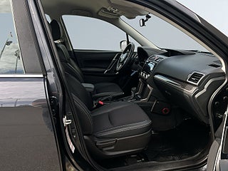 Subaru Forester 2.0 4WD Drag/MoK-Värm/Kamera/S&V-Hjul/Full servad – bild 10