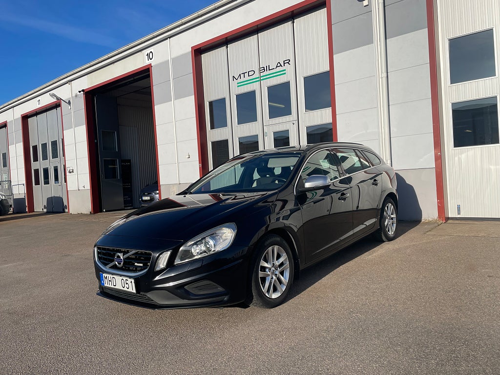 Volvo V60 D3 Geartronic R-Design Nybesiktad VoC 