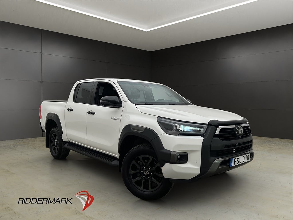 Toyota Hilux Invincible 2.8 4WD Värm Drag JBL Diff 360° Moms