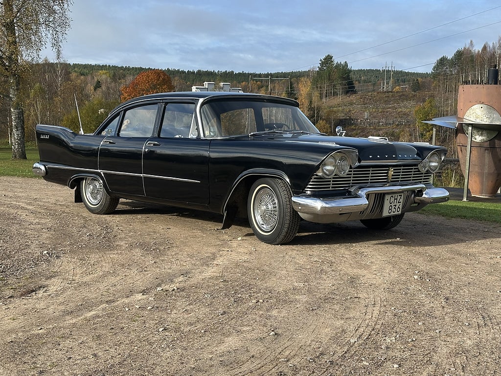 Plymouth Savoy 4-dörrars Sedan 3.8