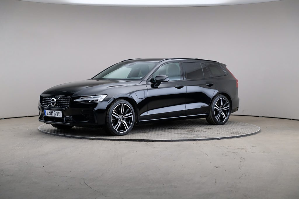 Volvo V60 Recharge T6 340hk AWD R-Design H&K Drag