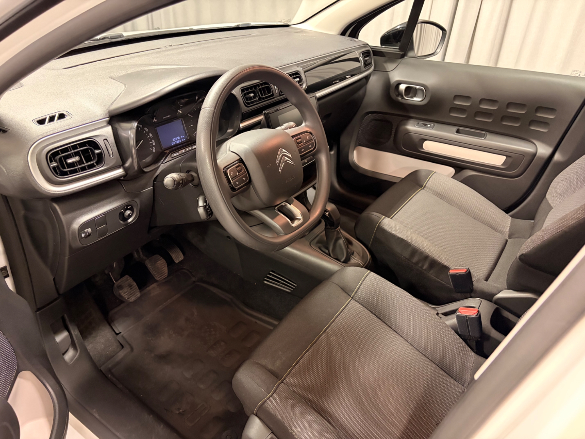 Citroen C3 2022, photo 6/45