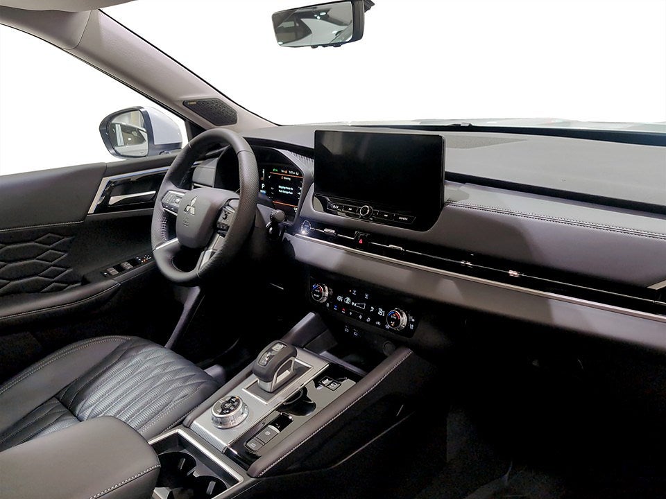 Bild på Mitsubishi Outlander Instyle PHEV Aut 4WD - OMGÅENDE LEVERANS!