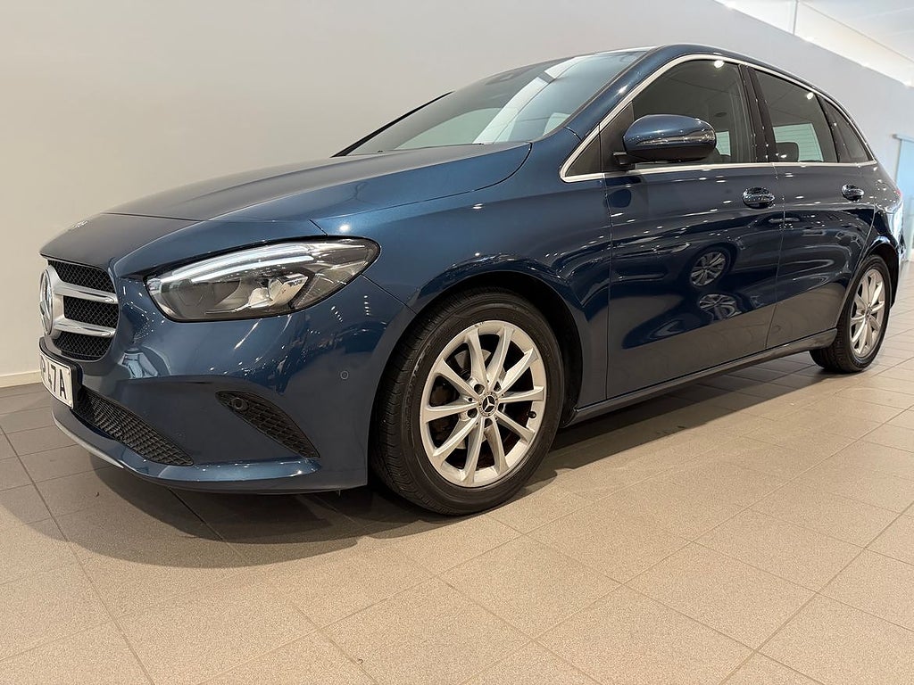 Mercedes-Benz B Sports Tourer 7G-DCT / Sensorer Bak / Bac...