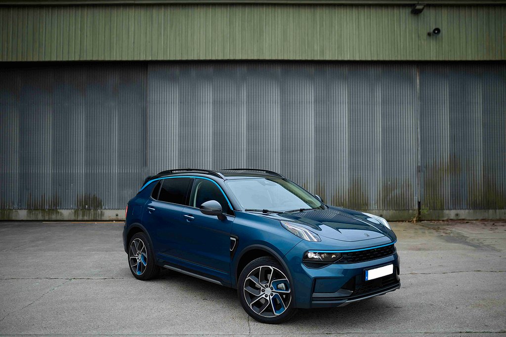 Lynk & Co 01 PHEV /6.6 SNABBLADDNING /DRAGKROK /VINTERHJUL